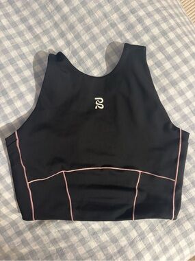 BANDIT run crop - brand new w/o tags
